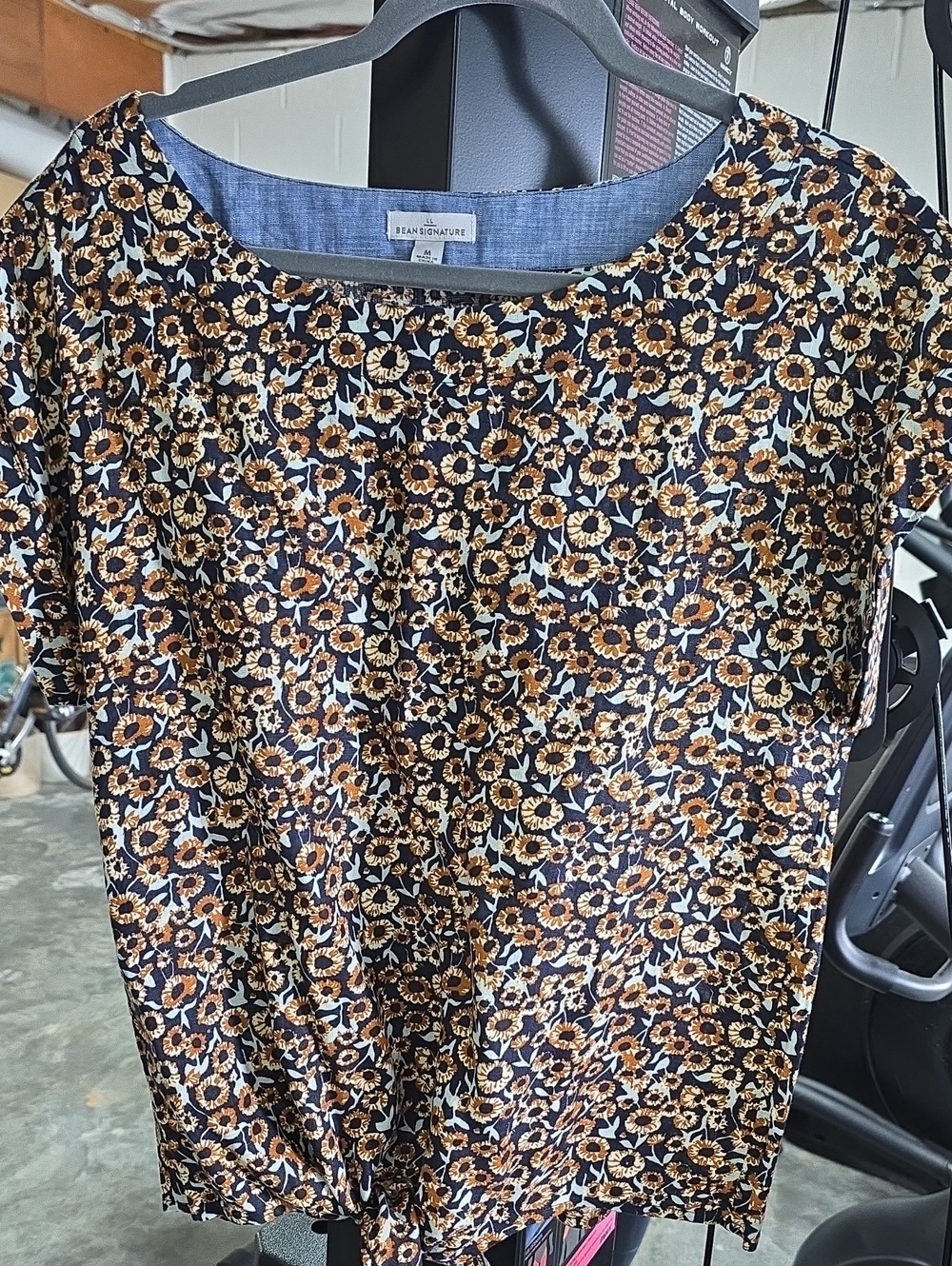 Signature Navy Floral Short-Sleeve Blouse with Brown and Cream Accents